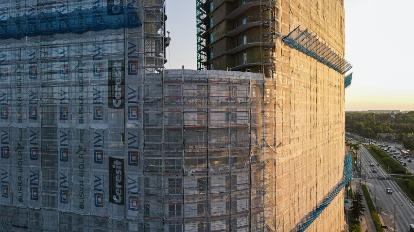 Bliska Wola Tower. Budowa osiedla wkrótce się zakończy. Tak powstawał wolski moloch