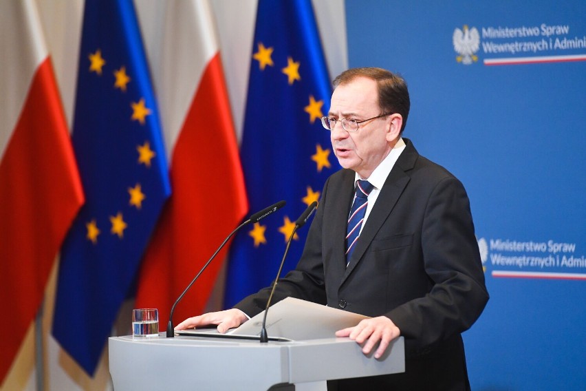 Mariusz Kamiński podczas dzisiejszej konferencji.