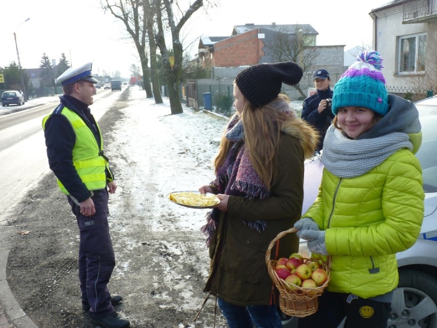 "Jabłko czy cytryna" w Radomsku. Akcja policji i dzieci z...