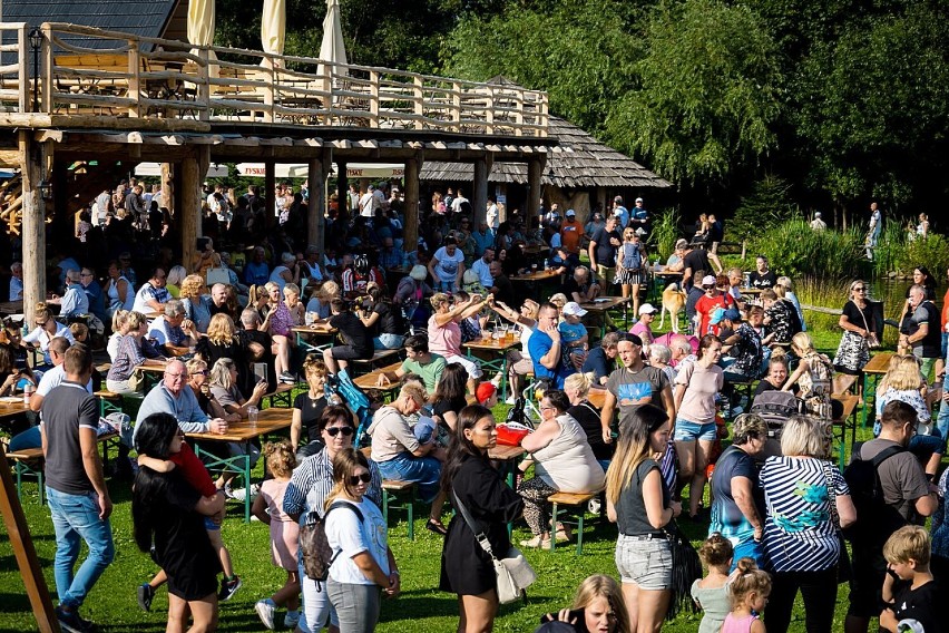 Mieszkańcy regionu bawią się na Festiwalu Sera w Dziećmorowicach (ZDJĘCIA)