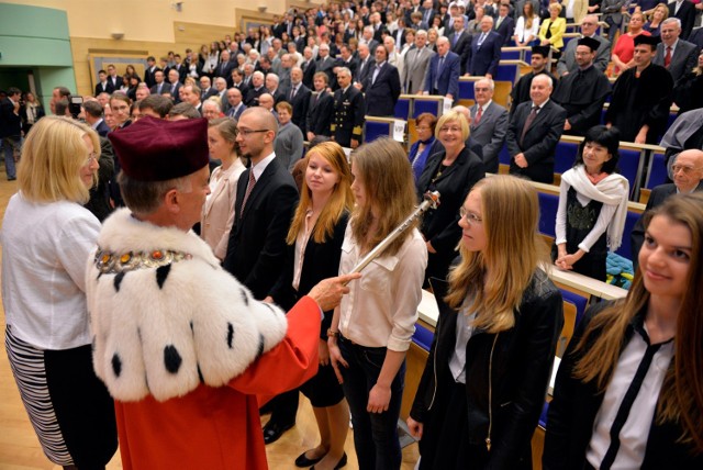 Uniwersytet Gdański ma coraz bardziej urozmaiconą ofertę dla studentów.. Na zdjęciu inauguracja roku akademickiego 2014/2015