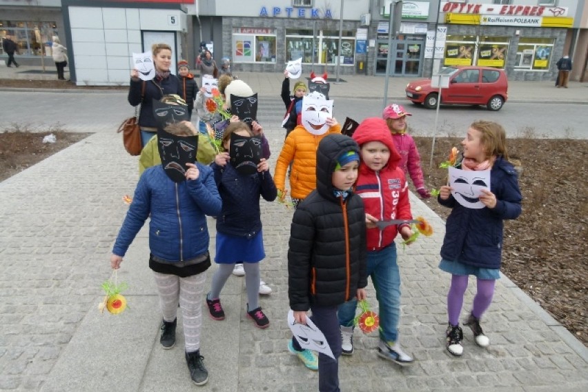 Teatralny happening na placu Kościuszki