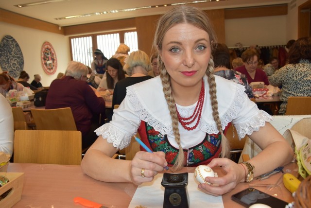 W Muzeum Wsi Opolskiej w Bierkowicach twórcy ludowi z całej Opolszczyzny rywalizowali w konkursie na najpiękniejsze kroszonki i pisanki.