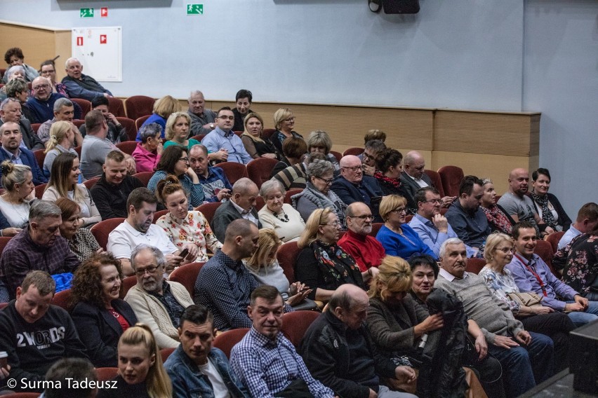 Stand-Up "Starość nie jest dla mięczaków". Piotr Bałtroczyk bawił widzów w Stargardzkim Centrum Kultury ZDJĘCIA