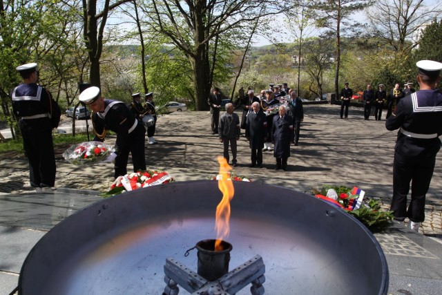 Główny akcent obchodów rocznicowych zaplanowano tradycyjnie na Cmentarzu Wojennym w Redłowie.