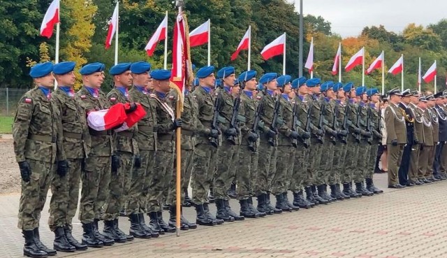 W uroczystym apelu z okazji 15. rocznicy utworzenia Inspektoratu Wsparcia Sił Zbrojnych wziął w środę (6 października) udział zastępca prezydenta Miasta Bydgoszczy Michał Sztybel.