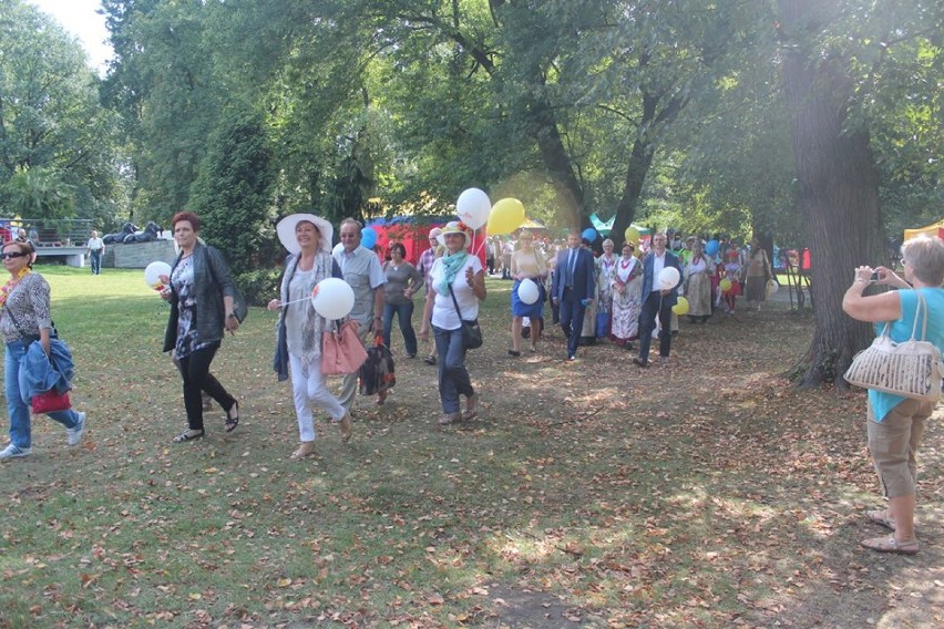 Narodowe Czytanie "Lalki" w Gliwicach i spacer XIX-wieczną ulicą [zdjęcia]