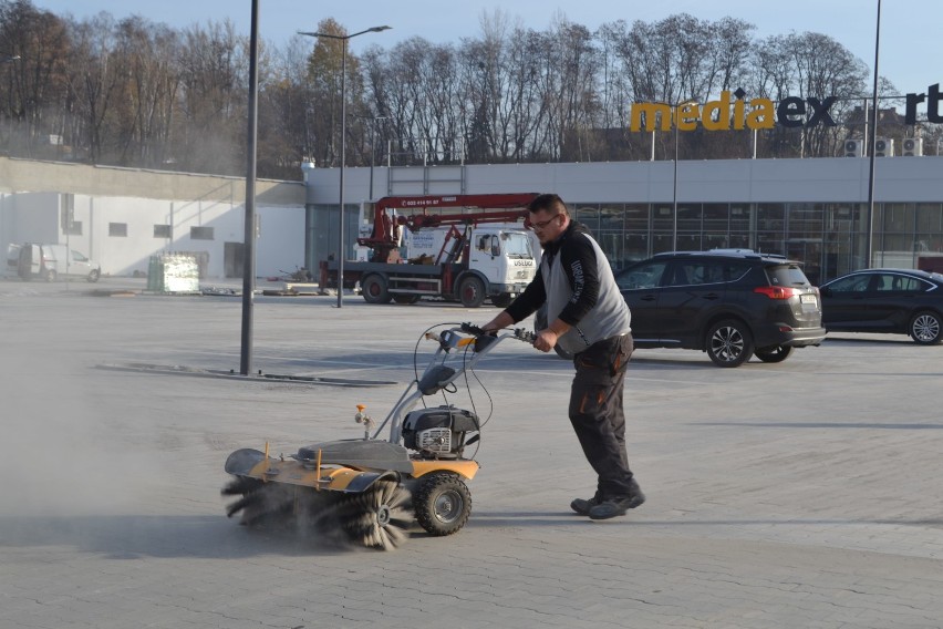 Otwarcie nowego centrum handlowego w Rybniku, na terenie...