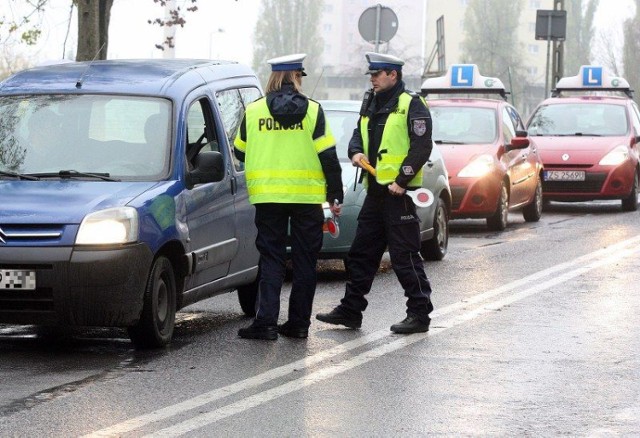 Policjanci skontrolowali 200 kierowców w okolicach Wojewódzkiego ...