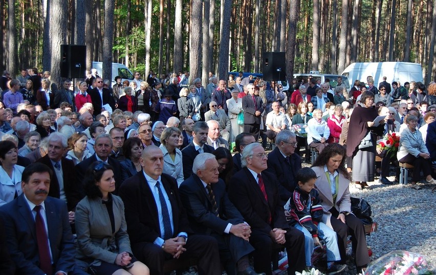 W Lesie Piaśnickim uczczono pamięć pomordowanych [zdjęcia]