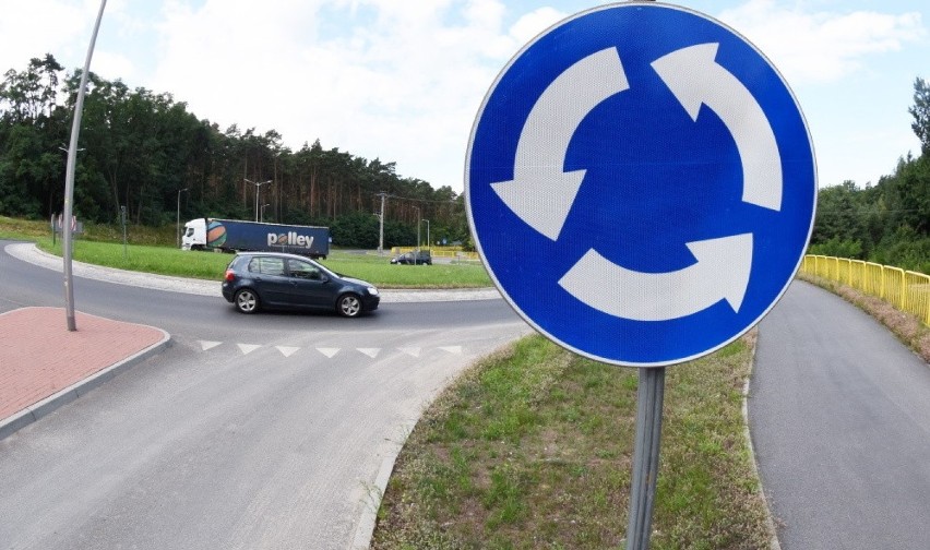 Tablica na rondzie świętego Urbana I w Zielonej Górze ma błąd - zwraca uwagę mieszkaniec