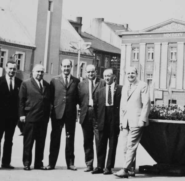 Pierwsza wizyta gości z Saint Vallier ( Rynek w Rybniku. Rok 1965).