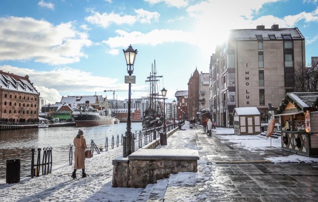 Zima ponownie zawitała do Gdańska. W czwartek, 28 stycznia, śnieg pokrył ulice miasta. Zobaczcie galerię z pięknym zimowymi zdjęciami>>