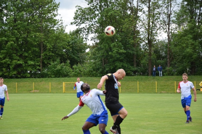 Gryf Słupsk pokonał na własnym boisku Pogoń Lebork 2:1 (1:0) [ZDJĘCIA]