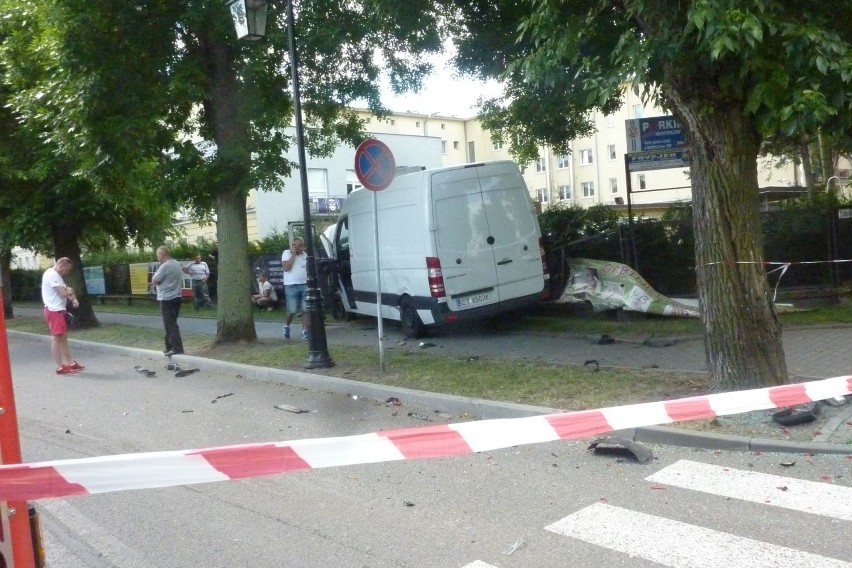 Kobieta kierująca volkswagenem pasatem odwieziona do...