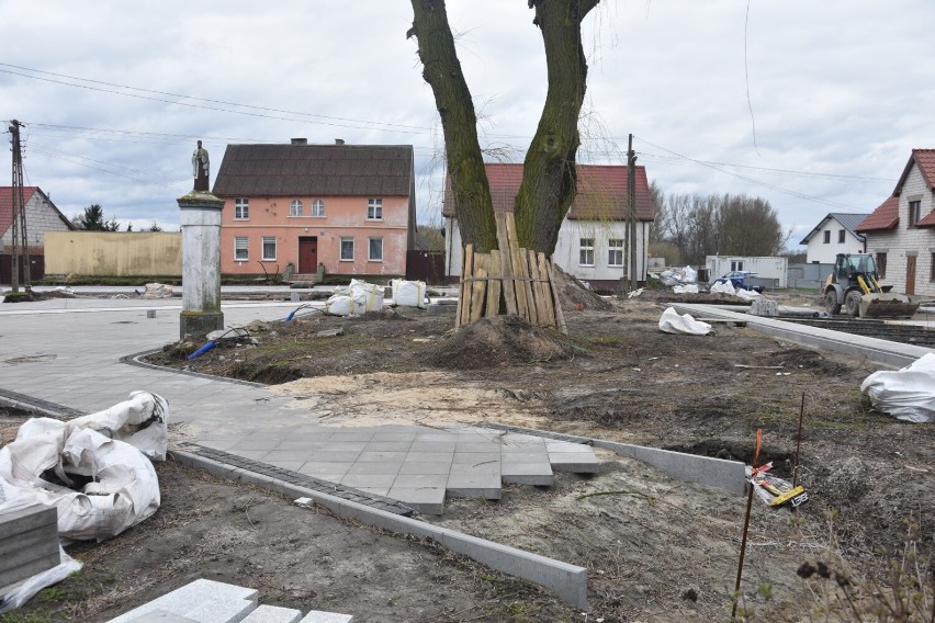 Trwa przebudowa rynku w Łeknie. Jak wygląda postęp prac? 