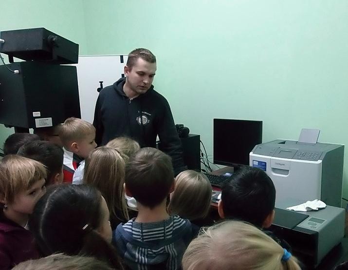 KPP Kwidzyn: Dzieci ze Szkoły Podstawowej nr 4 odwiedziły kwidzyńskich policjantów