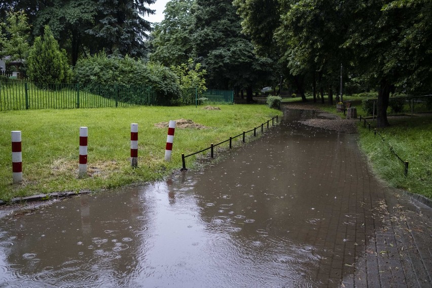 Mieszkańcy tego rejonu drżą za każdym razem, gdy zbliża się ulewa. Infrastruktura wymaga poprawy, ale kiedy to nastąpi? 