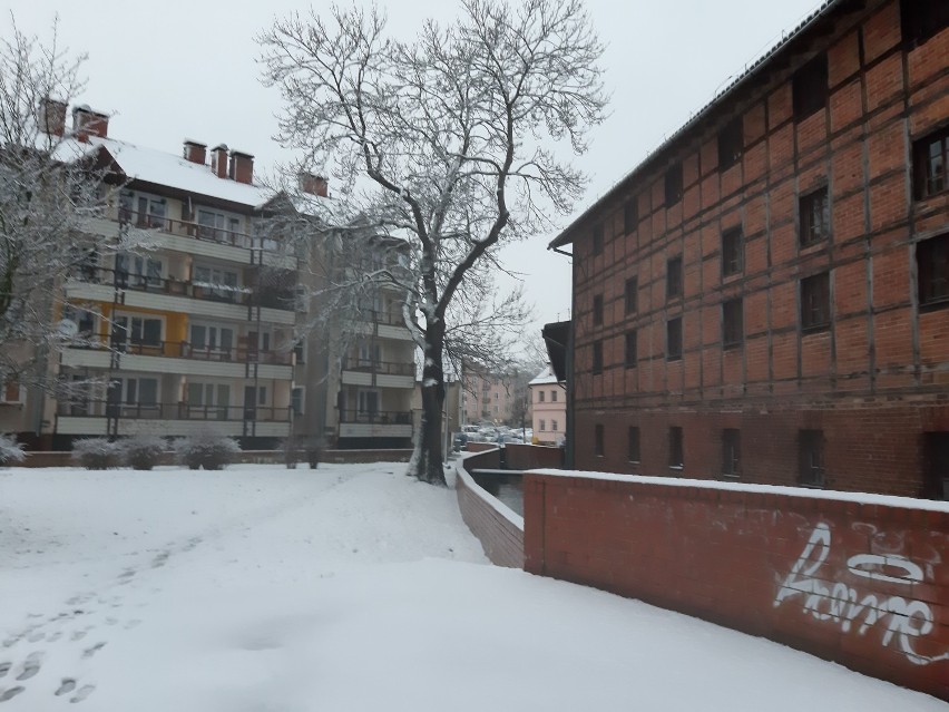 Zima w Szczecinku i okolicach. Przypomniała o sobie [zdjęcia]