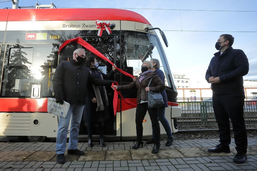 Tramwaj im. Brunona Zwarry. Władze Gdańska uhonorowały wybitnego pisarza. Zdjęcia