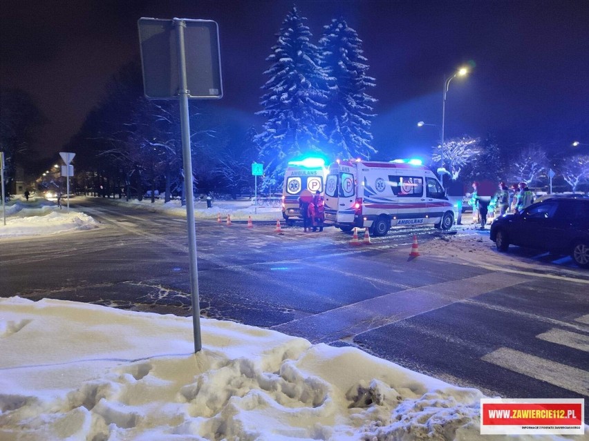 Zderzenie samochodów w Zawierciu. Do kolizji doszło na skrzyżowaniu ul. Leśnej i Sienkiewicza