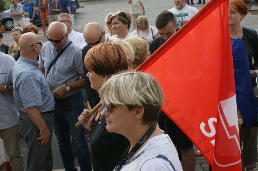 Protest przed Sądem Okręgowym w Koninie
