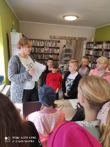 Smolice: Bibliotekarka propaguje czytelnictwo wśród najmłodszych