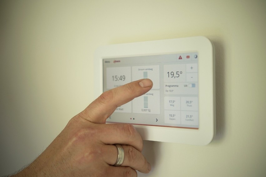 Zawory termostatyczne w łatwy sposób regulują temperaturę w...