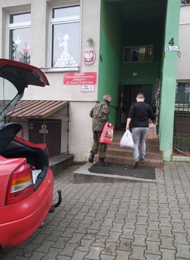 Mała Armia Lipno zbierała słodycze. Paczki już trafiły do dzieci z placówek opiekuńczo - wychowawczych w Lipnie.