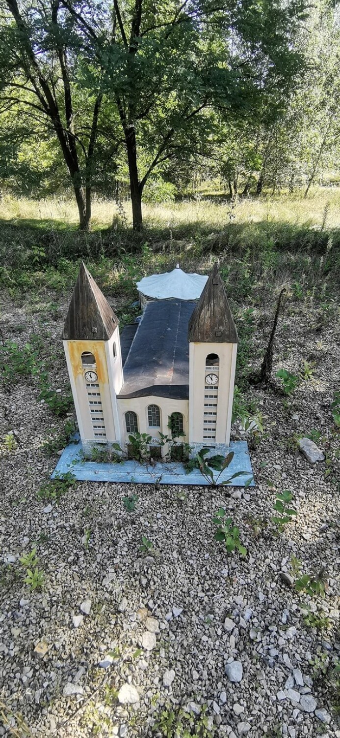 Opuszczony i zniszczony turystyczny skarb Częstochowy! Park Miniatur Sakralnych pozostaje zamknięty dla zwiedzających