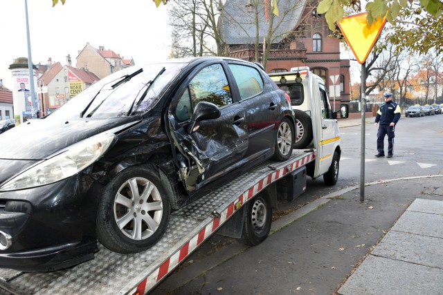 Wypadek na ulicy Hutników w Legnicy.