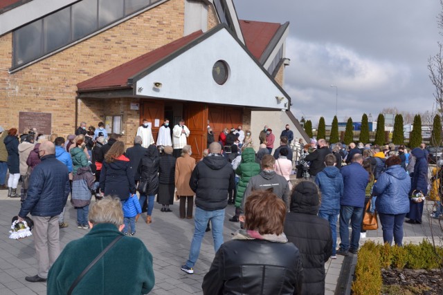 Prokuratura w Rypinie otrzymała zawiadomienie w sprawie ks. Henryk, byłego proboszcza parafii Kozala w Lipnie. Za kilka dni w parafii pojawi się nowy proboszcz