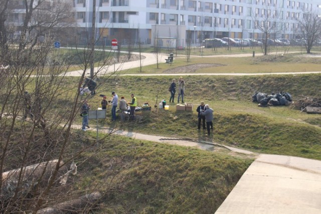 Zapraszamy wszystkich, którym nie jest obojętne to, jak wyglądają poznańskie zbiorniki wodne - mówi Joanna Błauciak, jedna z organizatorek akcji