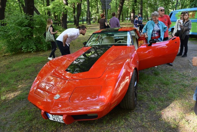 Na siódmej edycji Classic Manii pojawiło się około czterdziestu ekip z całego kraju i z zagranicy. Gościem specjalnym imprezy był Przemysław Semczuk. Zobacz kolejne zdjęcia. Przesuwaj zdjęcia w prawo - naciśnij strzałkę lub przycisk NASTĘPNE