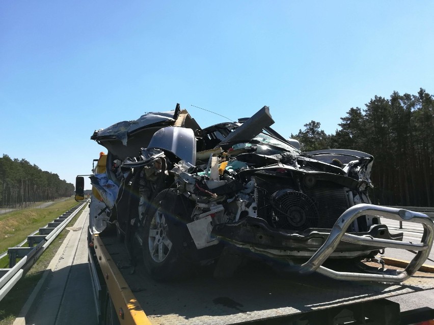 Śmiertelny wypadek na autostradzie A2 między Nowym Tomyślem, a Trzcielem NOWE ZDJĘCIA