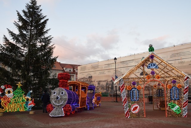 Świąteczne iluminacje już cieszą oko