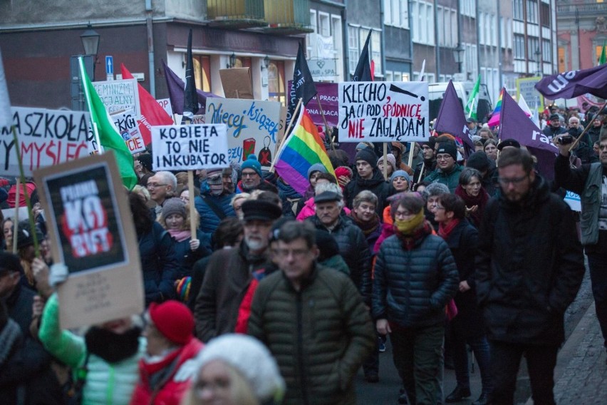 Manifestacja kobiet 8.08.2018 przeszła ulicami Gdańska