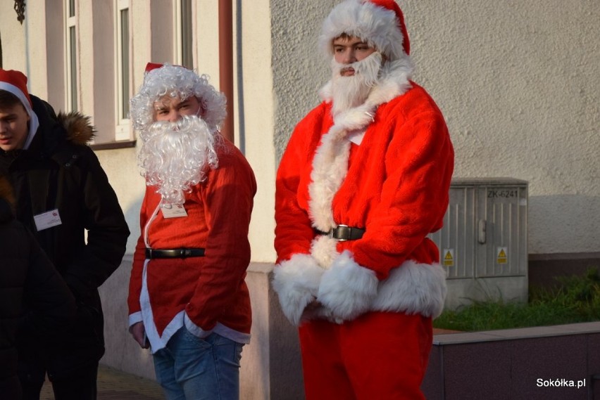 Kwestowali na fundusz stypendialny. Uzbierali ładną sumkę (zdjęcia)