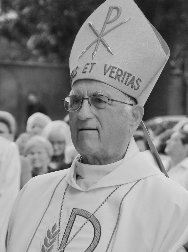 Zmarł biskup senior Bronisław Dembowski