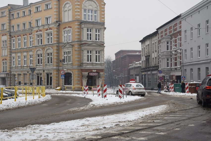 W Chorzowie trwa przebudowa ulicy Powstańców. Kierowcy muszą...