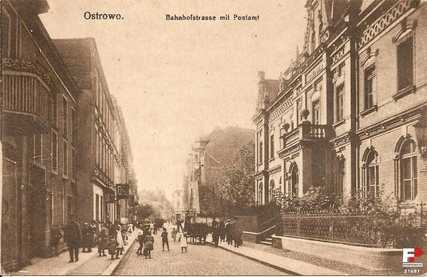 1910, ul. Kolejowa z budynkiem poczty