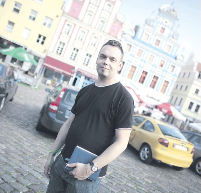 Grzegorz Kluczyński, inicjator akcji "Nie dla parkingu na Rynku Siennym"