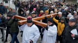 Droga krzyżowa przejdzie ulicami Kalisza. Nabożeństwo co roku przyciąga tłumy wiernych