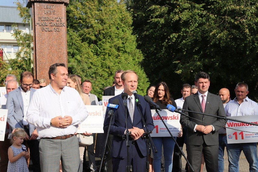 Dwóch kandydatów PiS do parlamentu zainaugurowało swoją kampanię w Sokółce. Jeden walczy o miejsce w Sejmie, drugi - w Senacie