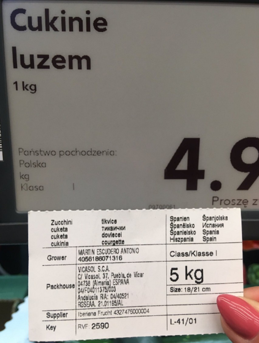 Źle oznaczone warzywa w kaliskich sklepach. Michał Kołodziejczak: Szykujemy pozwy sądowe FOTO
