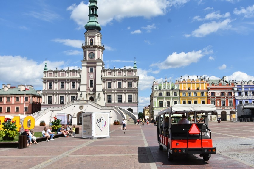 Zwiedzanie Zamościa z audioguidem jako alternatywne rozwiązanie. Teraz sami decydujemy, co chcemy zobaczyć, gdzie i w jakim czasie [Zdjęcia]