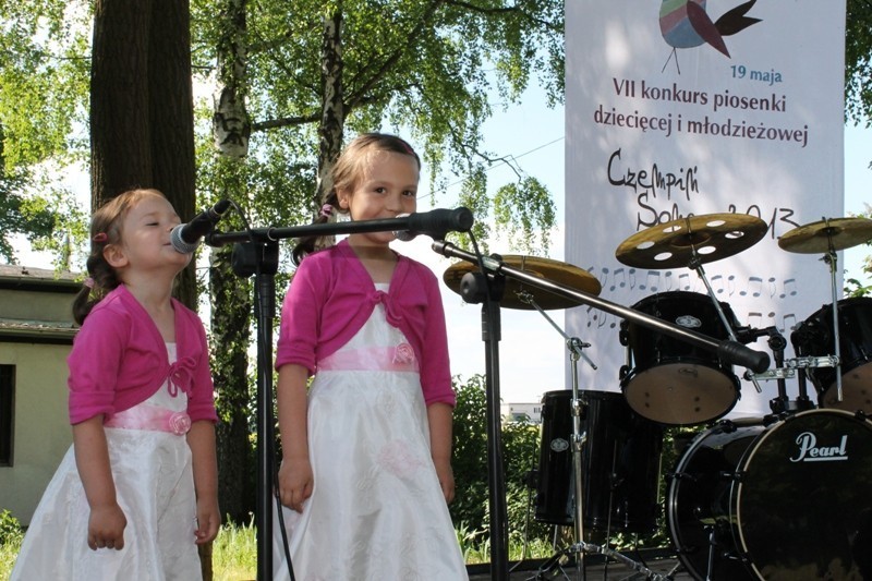 Czempiń Song - w gminnym konkursie piosenki udział wzięło 14 dzieci