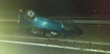 Trzy auta rozbite po wypadku na autostradzie koło Tarnowa. Winny jeleń, który nagle wbiegł na drogę 