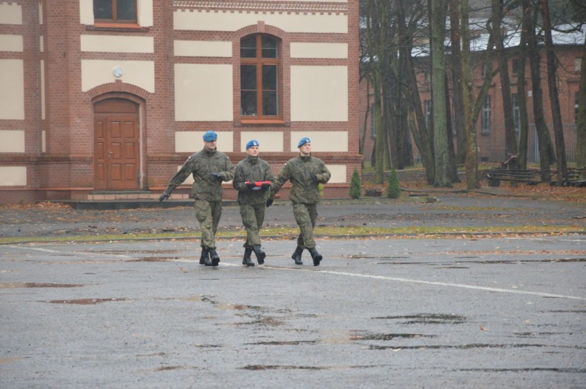 W lęborskiej jednostce wojskowej uczniowie i żołnierze...