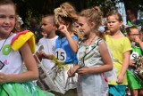Rodzinny festyn w Słocinie. Na scenie wystąpiły przedszkolaki i uczniowie Szkoły Podstawowej [ZDJĘCIA]